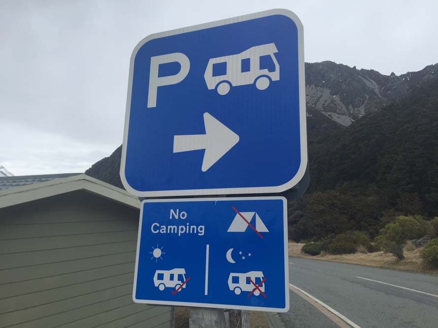 Panneau de stationnement pour camping-car