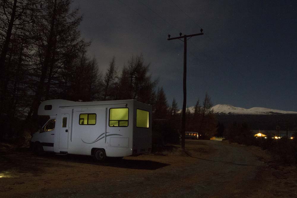 Motorhome à noite