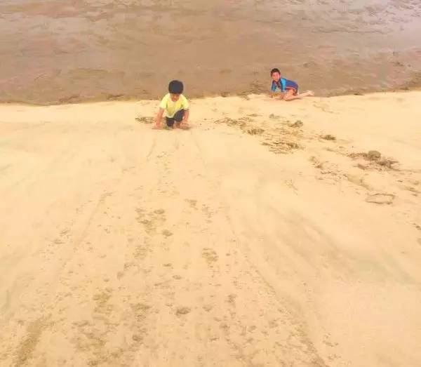 新西兰北岛90里海滩滑沙